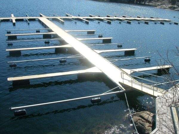 Flytebrygge stål/plast - Småbåthavner