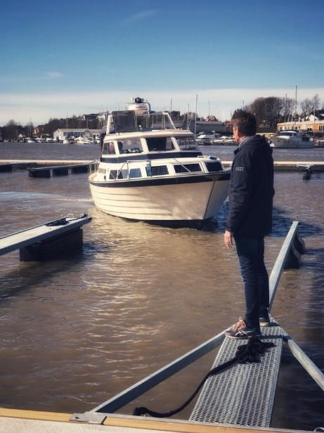 Fredrikstad motorbåtforening - første båten ankommer