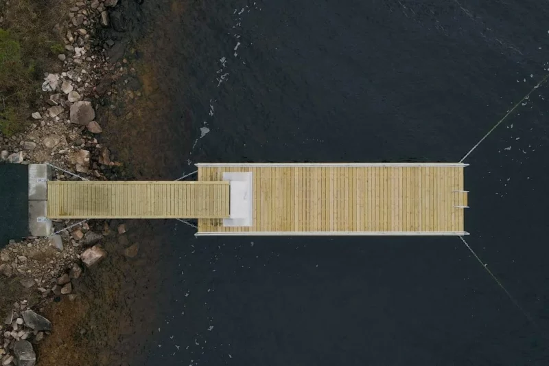 Legge ut flytebrygge Legge ut flytebrygge